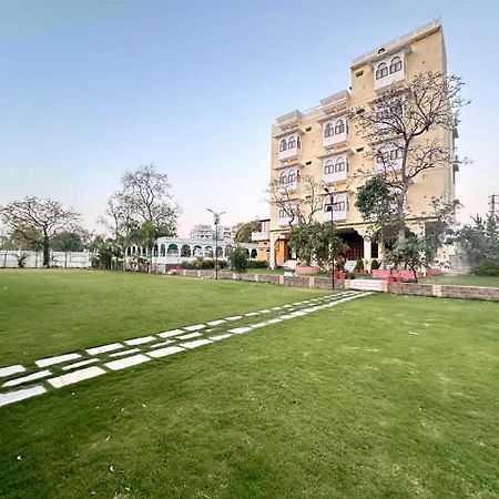 Manas Resort By Rudrakshi Udajpur Zewnętrze zdjęcie