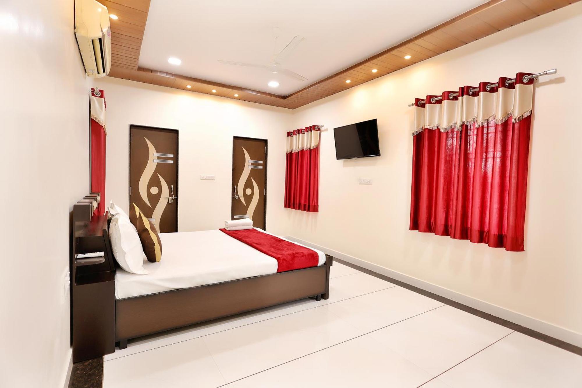 Manas Resort By Rudrakshi Udajpur Zewnętrze zdjęcie