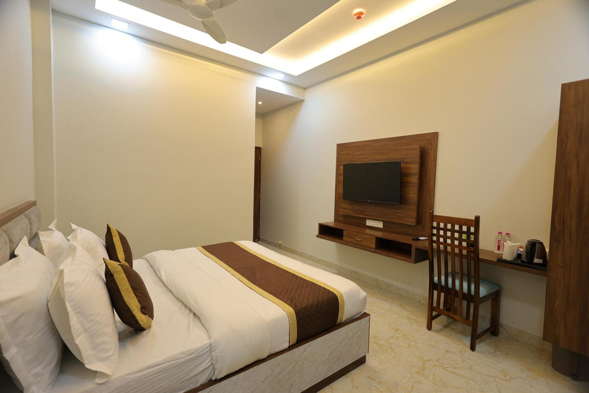 Manas Resort By Rudrakshi Udajpur Zewnętrze zdjęcie